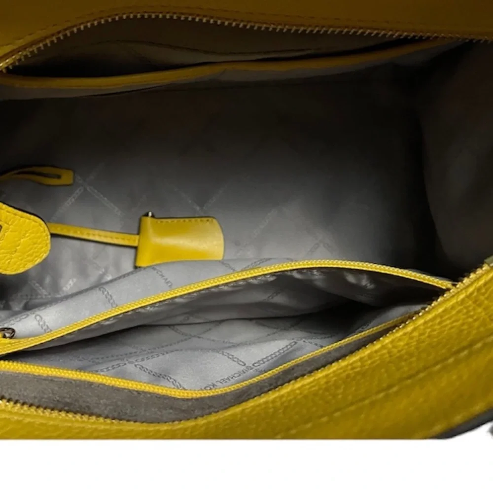 Michael Kors Authentic Hamilton Yellow Citrus Pebbled Leather EUC - Picture 3 of 3